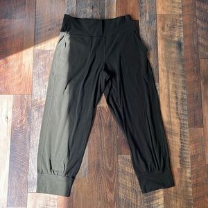 Lululemon Align Jogger Capris